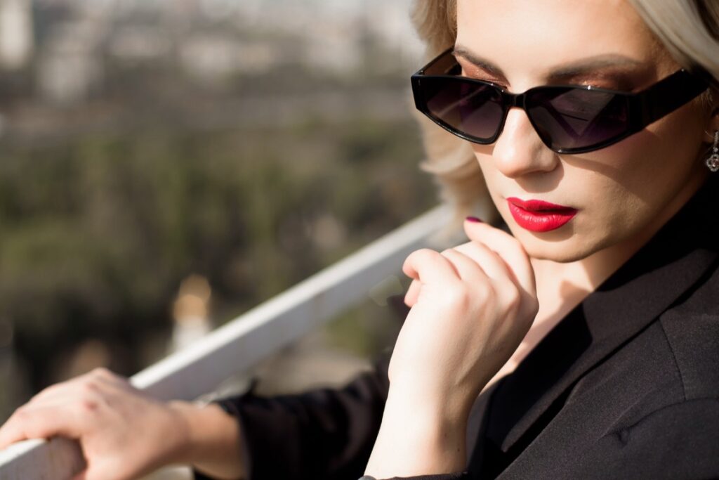 <iframe width="1236" height="695" data-src="https://www.youtube.com/embed/_LcMK-ngpzQ" title="How To Find the Right Glasses For Your Face | GQ" frameborder="0" allow="accelerometer; autoplay; clipboard-write; encrypted-media; gyroscope; picture-in-picture; web-share" referrerpolicy="strict-origin-when-cross-origin" allowfullscreen></iframe>